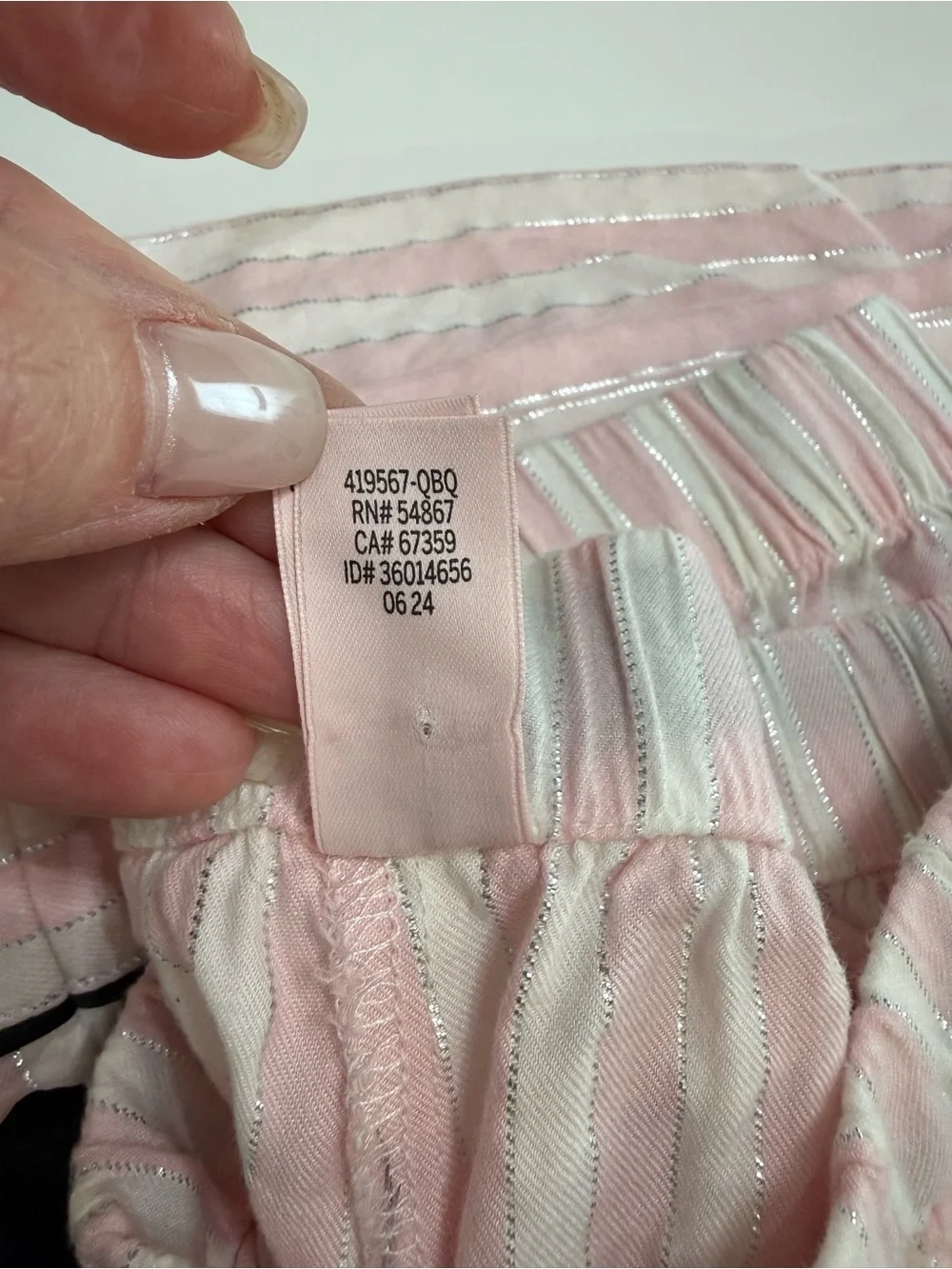 Victoria's Secret Pink Striped Pajama Set with Black Trim Size Medium